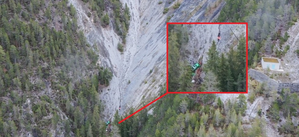 Erano scomparsi da alcuni giorni, la polizia li trova in fondo a un burrone