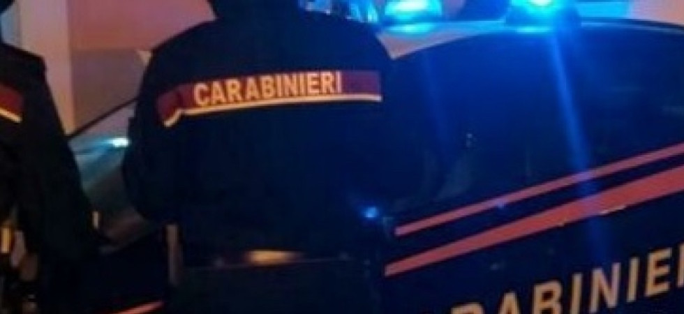 Serve alcolici a ragazzi di 14 e 15 anni, titolare di un bar del centro storico di Trento denunciato