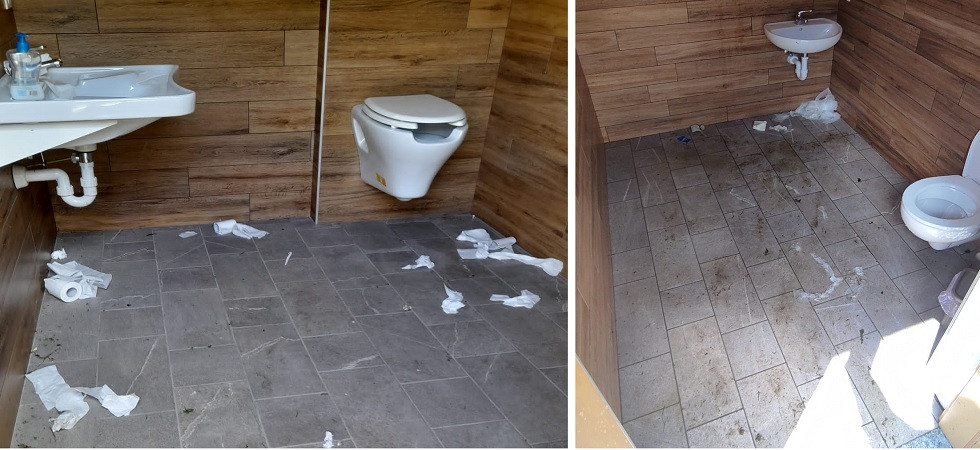 Daone, i bagni al parco appena aperti e già lasciati in pessime condizioni
