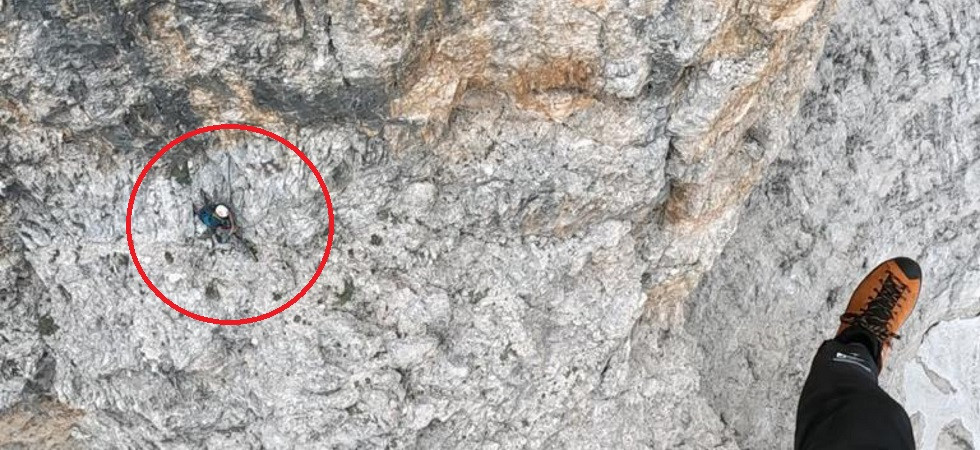 Precipita con il parapendio: recuperato con l’elicottero dal soccorso alpino