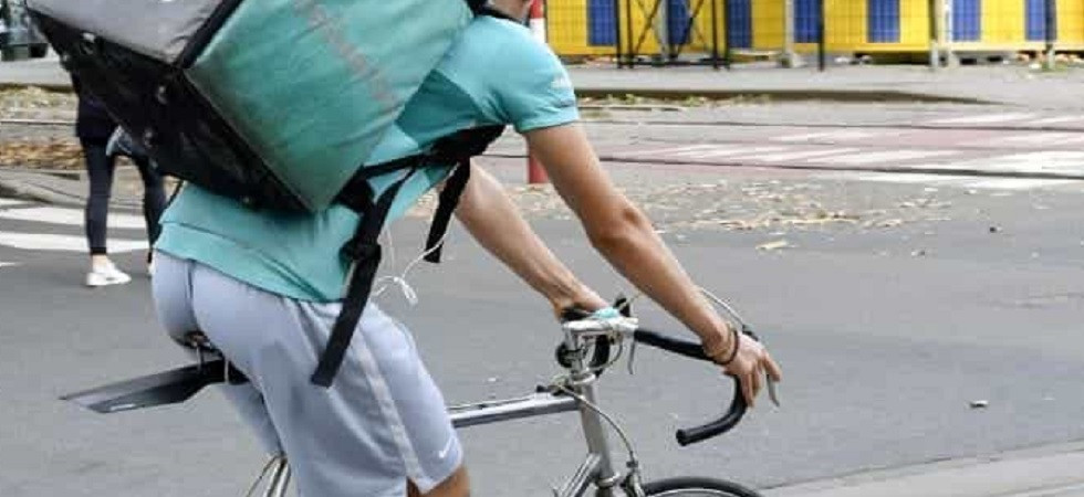 Ondate di calore, i riders a rischio malori