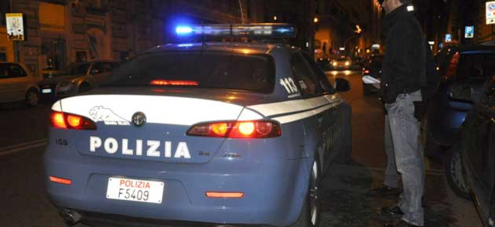 Entra nella notte nel giardino dell'ex marito della donna e tra grida e insulti, minaccia la sua famiglia: arrestato un uomo