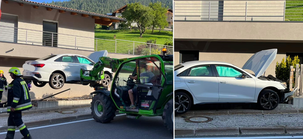 Perde il controllo dell'auto e il mezzo si schianta contro un recinto, momenti di paura: intervengono i vigili del fuoco
