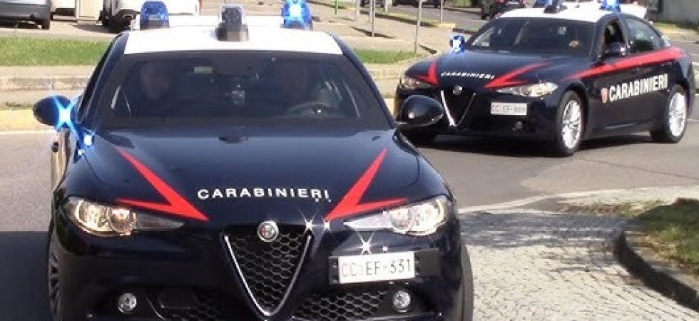 Arrestato ma subito rilasciato (con obbligo di firma), importuna i passanti