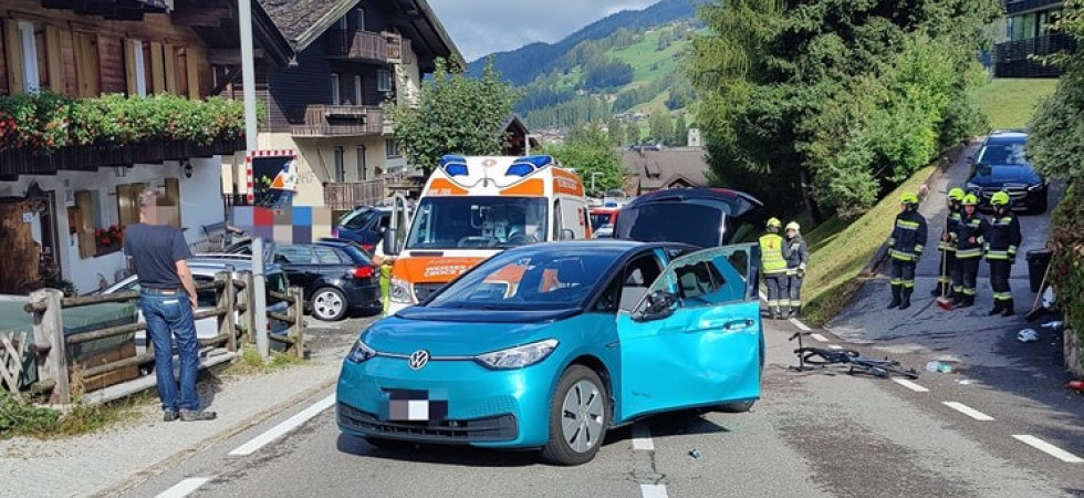 Un'immagine dell'incidente (credits Feuerwehrinfos Südtirol)