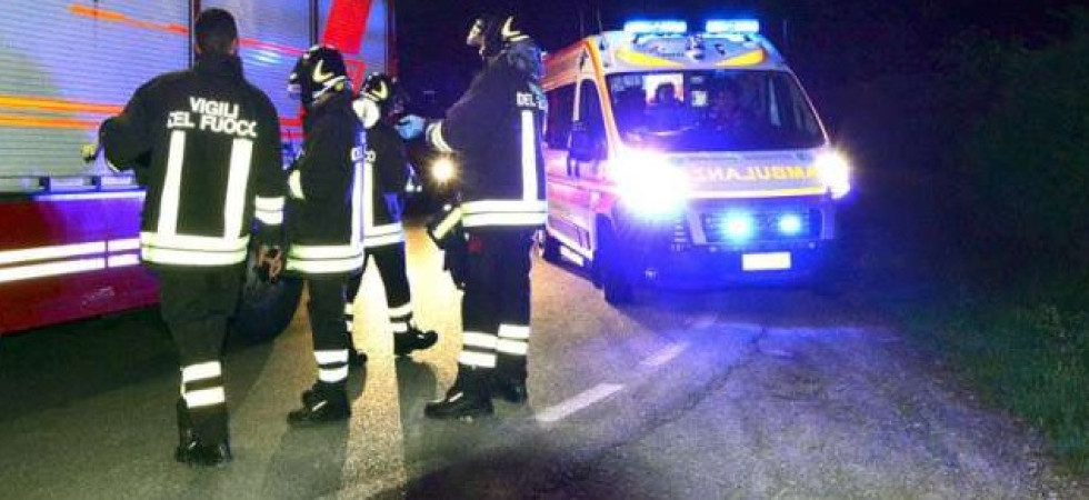 Tremendo incidente, 30enne dorme in un campo e la mietitrebbia gli trancia una gamba