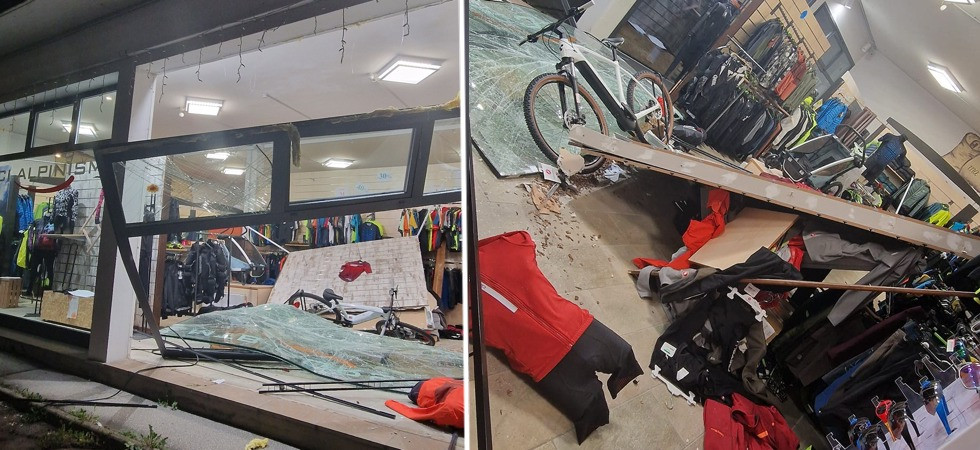 Clamoroso colpo nella notte: rubano un'auto e la usano per sfondare la vetrina del negozio, furto per migliaia di euro