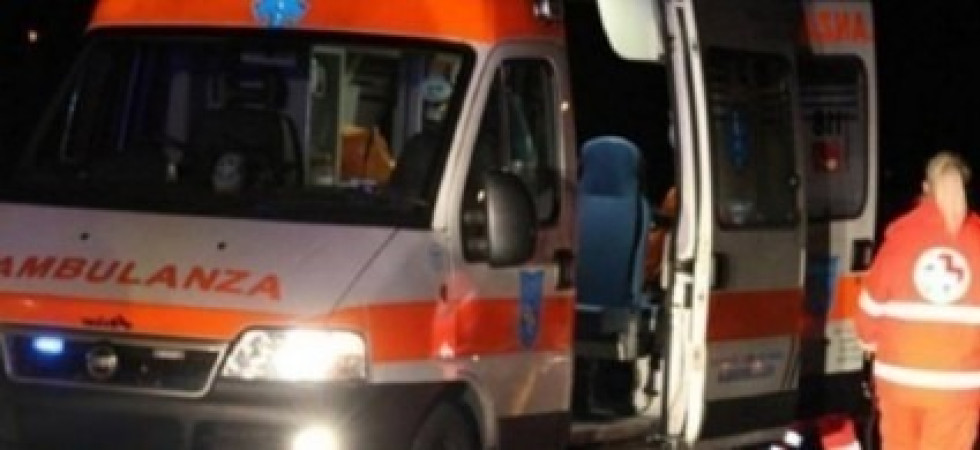 Foto archivio Tragedia in autostrada, travolto da un'auto mentre cammina in A4: muore un 27enne
