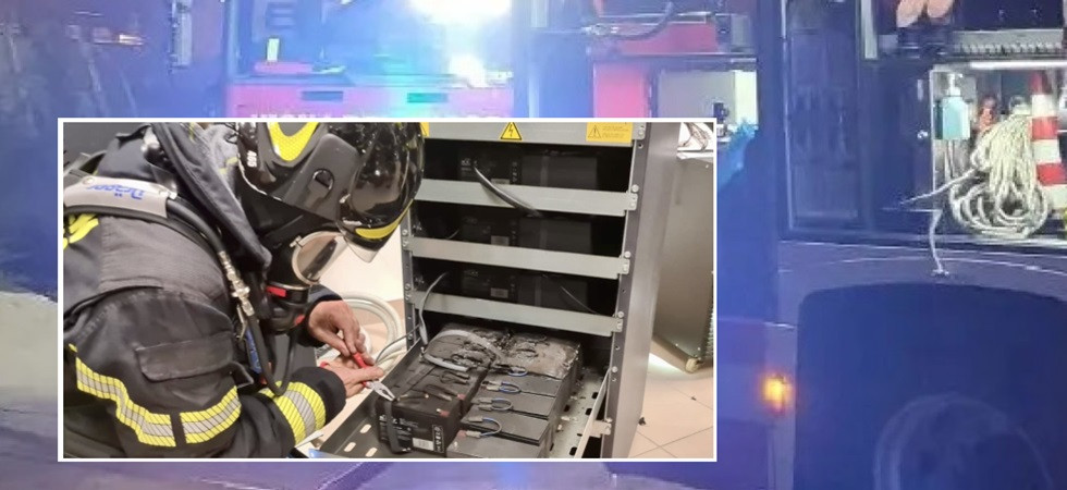 Paura nella notte in casa di riposo: in fiamme alcune batterie e il fumo riempie i locali