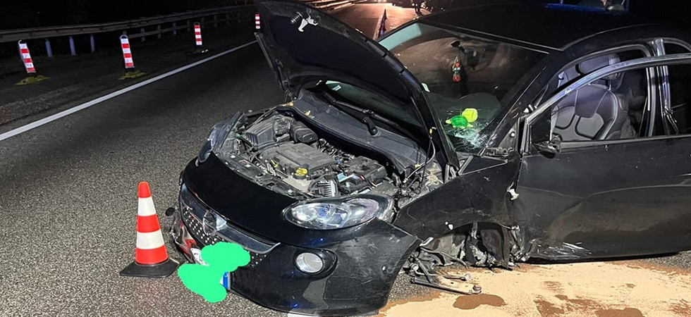 Schianto nella notte in Gardesana, l'impatto violento fra due macchine: una persona trasportata all'ospedale di Trento
