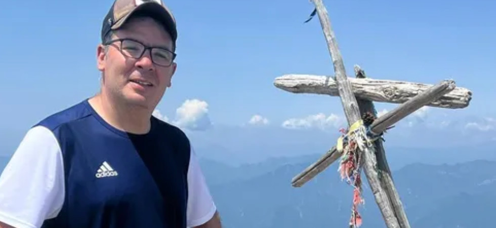 Morto a 40 anni precipitando in montagna, su Gofundme una raccolta fondi per i figli e la moglie di Daniele Foghin