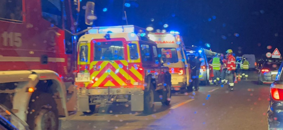 Incidente in tangenziale all'altezza dell'Interporto: diversi veicoli coinvolti e lunghe code in direzione della città