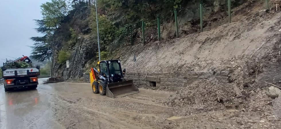 Frana sulla Sp46, pesanti disagi al traffico in centro a Rovereto