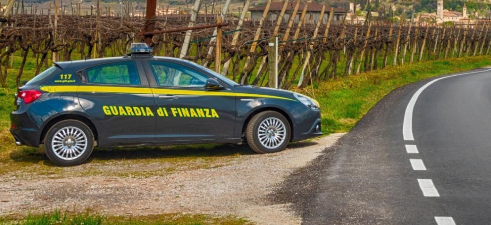 Lavoro nero e sfruttamento in agricoltura, trovati 36 braccianti irregolari: individuati anche 12 clandestini