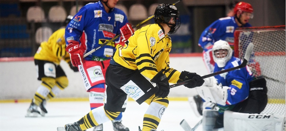 Foto di Alberto Moser Passo falso dell'Hockey Pinè in Val Gardena, i gialloneri si arrendono ai rigori