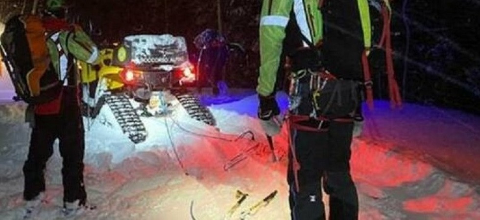 Foto d'archivio A mezzanotte cade con il bob mentre con gli amici si trova in un comprensorio sciistico: in azione il soccorso alpino