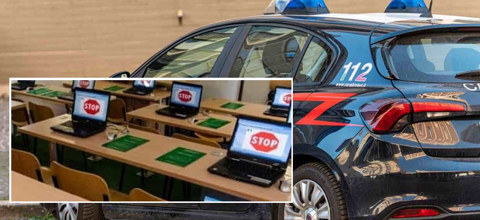 All'esame per la patente con il cellulare nascosto sotto la maglia e l'auricolare per farsi dire le risposte