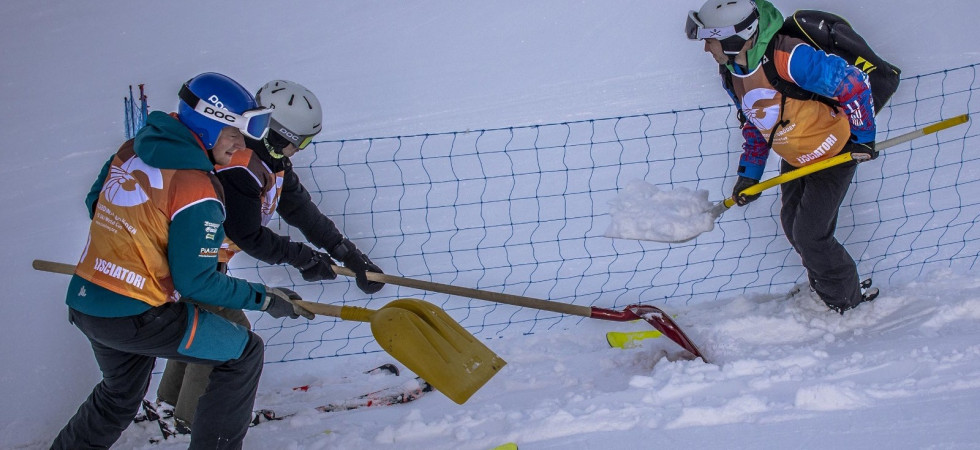 Nevica in Val Gardena e salta l'allenamento di libera della Saslong