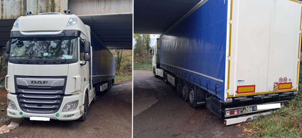 Calcola male l'altezza e il tir rimane incastrato nel sottopassaggio: soccorsi in azione per liberare il mezzo pesante