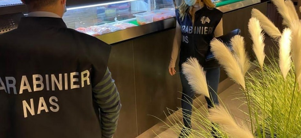 In un ristorante sequestrati 200 chili di carne scaduti e senza tracciabilità