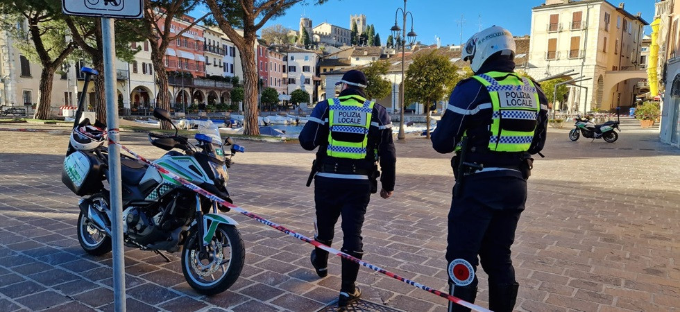 Bombe nelle acque del lago di Garda, le forze dell'ordine hanno isolato e transennato un porto