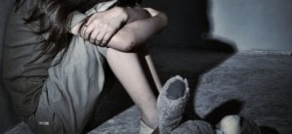 Molestie su una bambina, 75enne condannato per violenza sessuale: la vittima all'epoca dei fatti aveva 9 anni