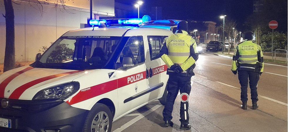 Il Comune cerca agenti di polizia locale per l'estate