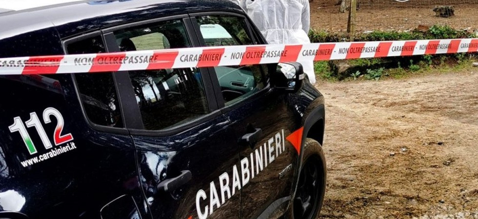 Macabro ritrovamento, in un canale rinvenuto il corpo di un uomo