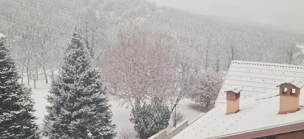 Torna la neve in quota: dopo il caldo record degli ultimi giorni in arrivo una perturbazione