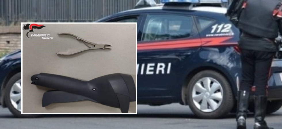 Rimuove l'antitaccheggio e tenta di rubare 1000 euro di vestiti, 33enne bloccata a Trento dai carabinieri