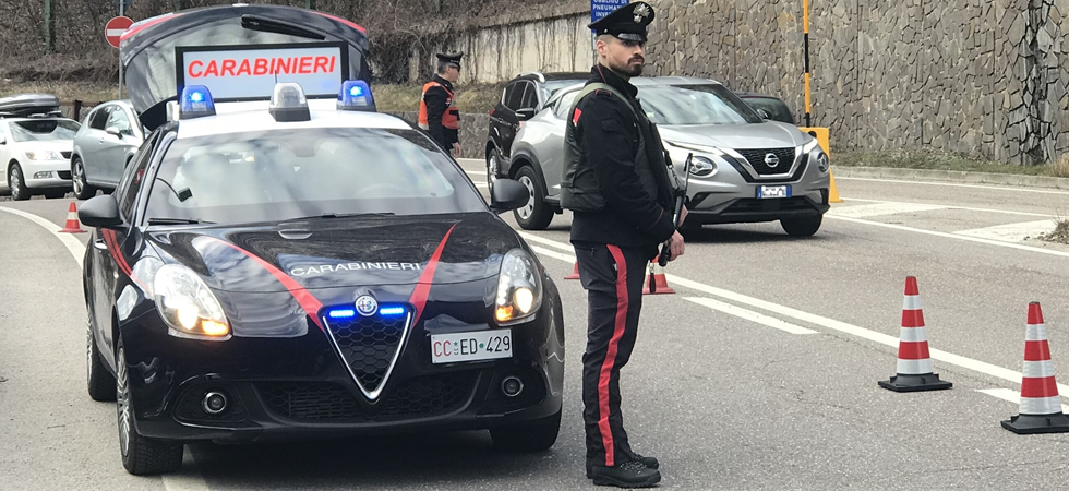 Fermato con un passaporto falso (dopo un decreto di espulsione) mentre si aggira in Val di Non: arrestato un 35enne