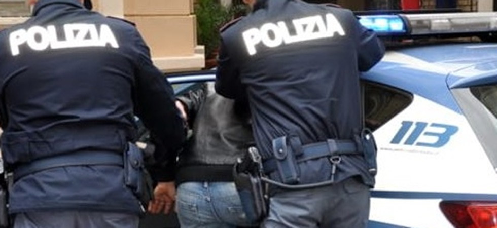 Furiosa lite di un locale, bloccato e arrestato un 34enne dalla polizia