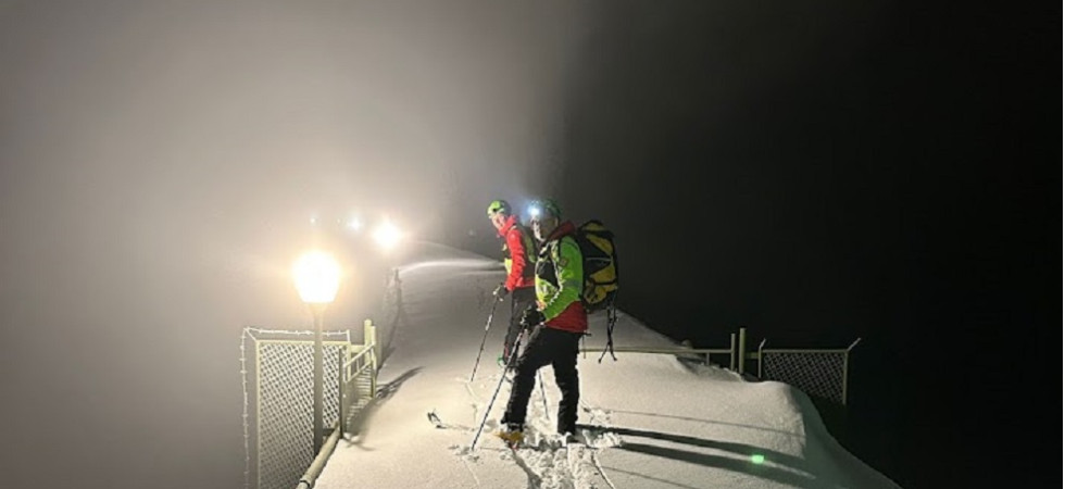 Con le ciaspole viene sorpreso dal maltempo e nella notte sbaglia strada