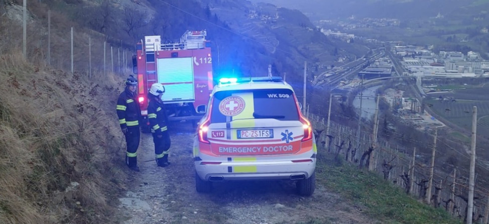 Schiacciato dal trattore, contadino di 50 anni trasportato in gravi condizioni all'ospedale