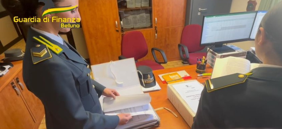 Dai bar ai ristoranti, blitz della guardia di finanza: trovati diversi lavoratori in nero e gravi irregolarità
