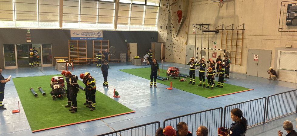 Tornano le sfide tra vigili del fuoco, una gara contro il tempo nelle attività di spegnimento di un incendio