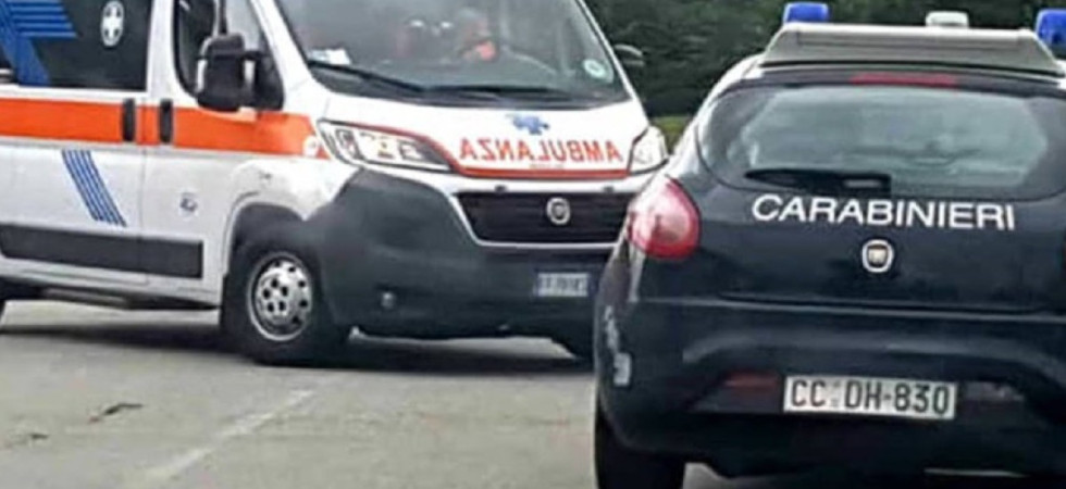 Foto d'archivio Bimba di 9 mesi rischia di soffocare ma sopraggiungo i carabinieri che la salvano
