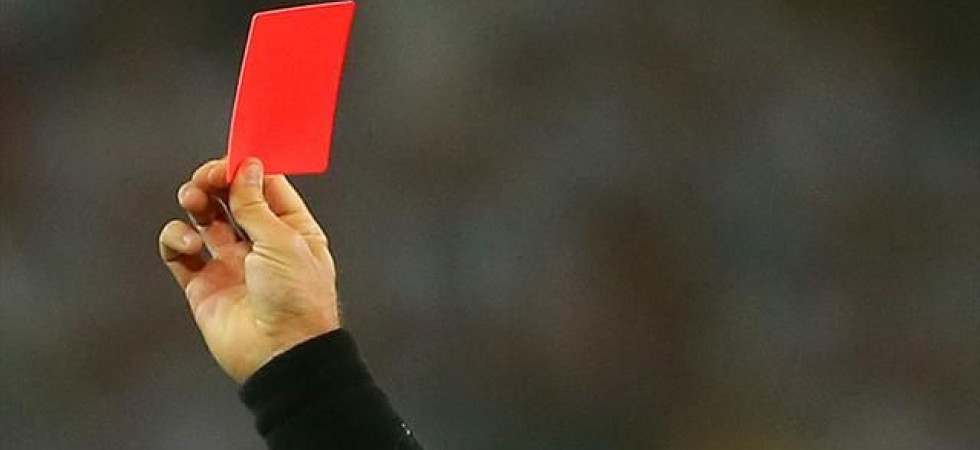 Insulti sessisti via Instagram alla direttrice di gara che lo aveva espulso