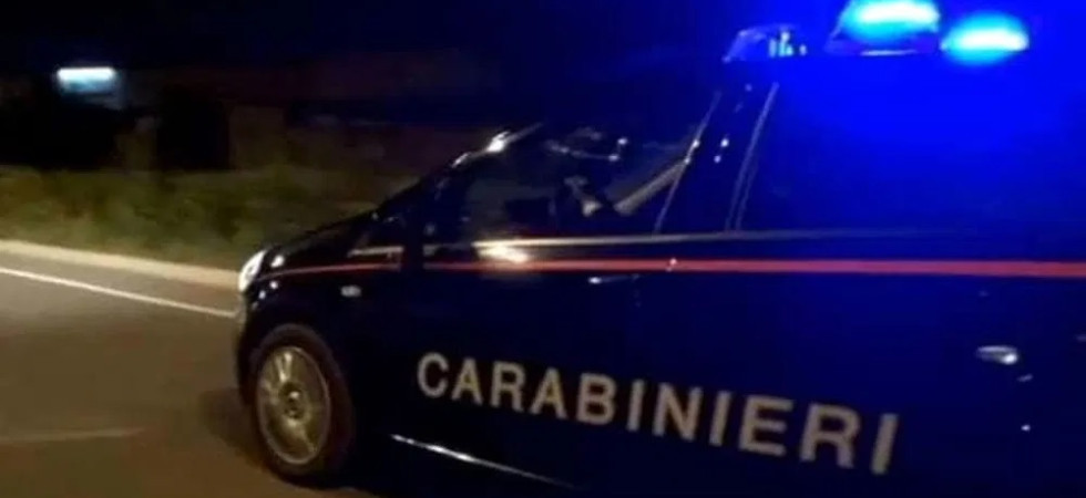 Foto d'archivio Si aggira con l'auto in maniera "incerta", fermato dai carabinieri viene sorpreso con 3 chili di cocaina nascosti nel
