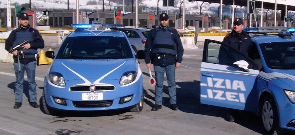 Bloccato al Brennero un trafficante di uomini, in macchina trasportava 7 migranti fra cui 3 bambini