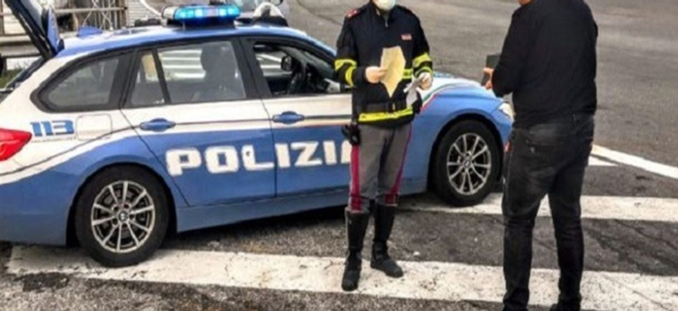 Rapina e violenta due escort: arrestato un 20enne