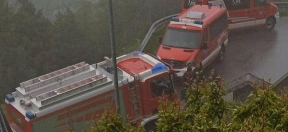 Momenti di paura per un bambino, è rimasto incastrato in un nastro trasportatore