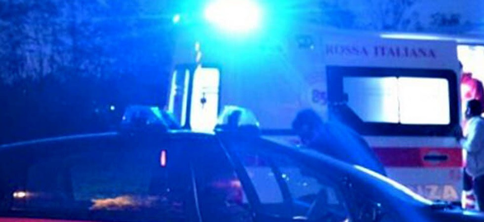 Accoltellamento nella notte, un uomo è stato trasferito in gravi condizioni all'ospedale