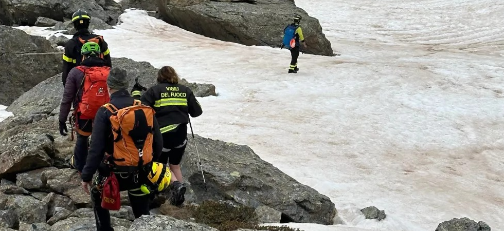 Raggiungono quota 2.500 ma non sanno come proseguire e rimangono bloccati: recuperati dai soccorsi