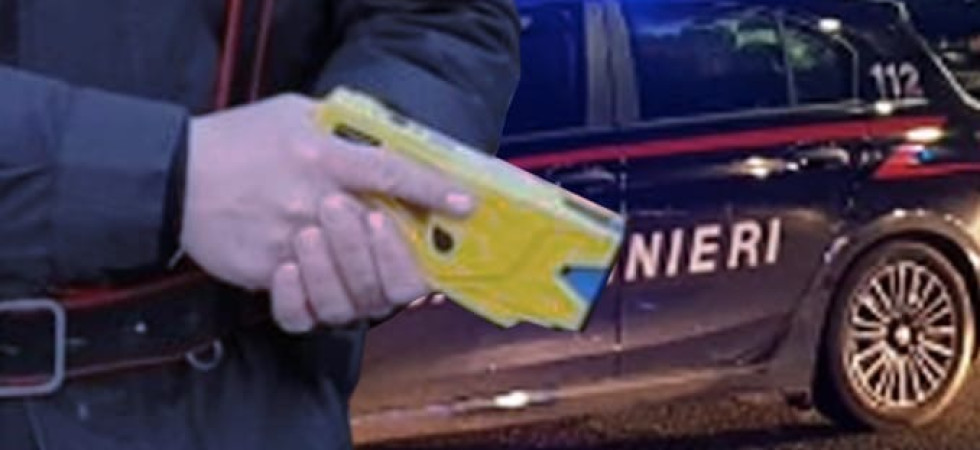 Tragedia durante intervento dei carabinieri, dopo il taser uomo va in arresto cardiaco e muore