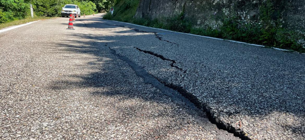 Chiusa per lavori la strada del Monte Velo: dopo le frane delle ultime settimane urgente il consolidamento del corpo stradale