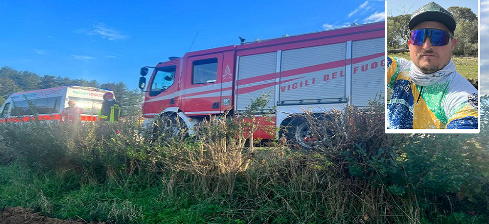 Tragedia per un motocilista, va 'dritto' e finisce nei vigneti sbattendo contro un palo di cemento