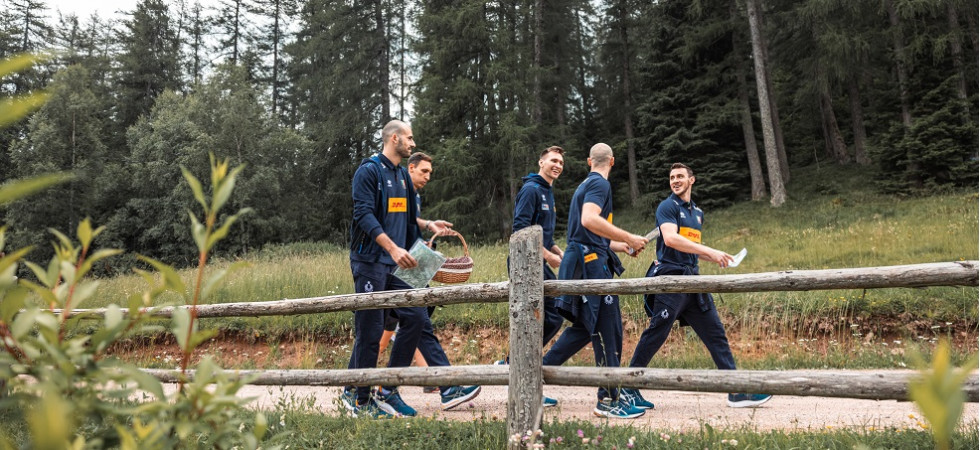 Foto di Gaia Panozzo L'ItalVolley verso le Olimpiadi di Parigi: il team building con lo chef stellato Alessandro Gilmozzi in Val di Fiemme