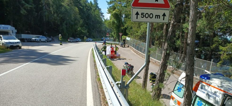 Scontro moto-bici sulle strade trentine, motociclista trasportato in elicottero all'ospedale di Trento