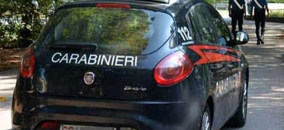 Movida sul lago di Garda, risse e spaccio di droga: raffica di controlli dei carabinieri, arrestato un 20enne